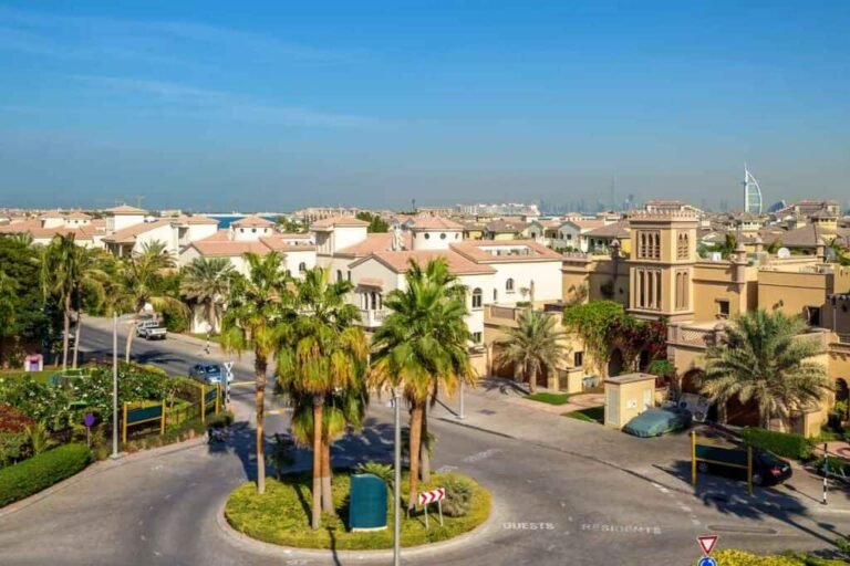 Exploring the Best 4-Bedroom Villas for Rent in Dubai: Comfort Meets Luxury
