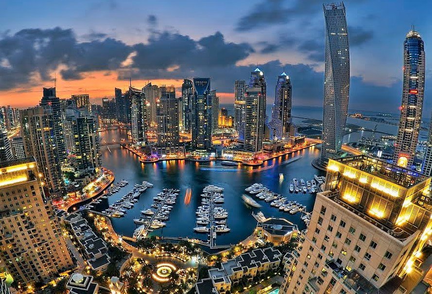  Dubai’s Centi-Millionaires Set to Double by 2035 — Here’s Why 